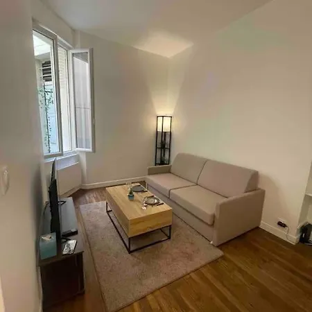 Appartement Charming Studio, 15 - Parc Des Expositions Parijs