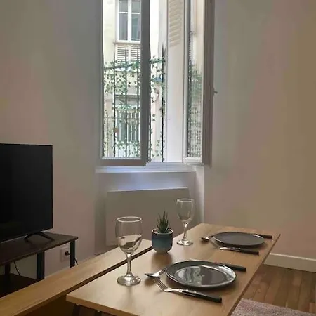 Appartement Charming Studio, 15 - Parc Des Expositions *