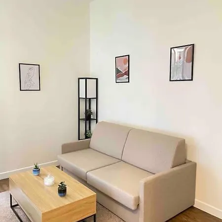 Charming Studio, 15 - Parc Des Expositions